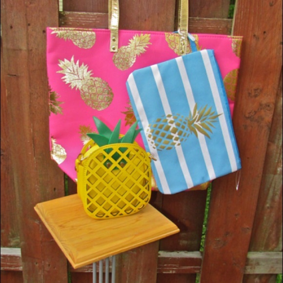 Ashley’s Boutique Handbags - Small, Medium & Large Pineapple 🍍 Bag Bundle
